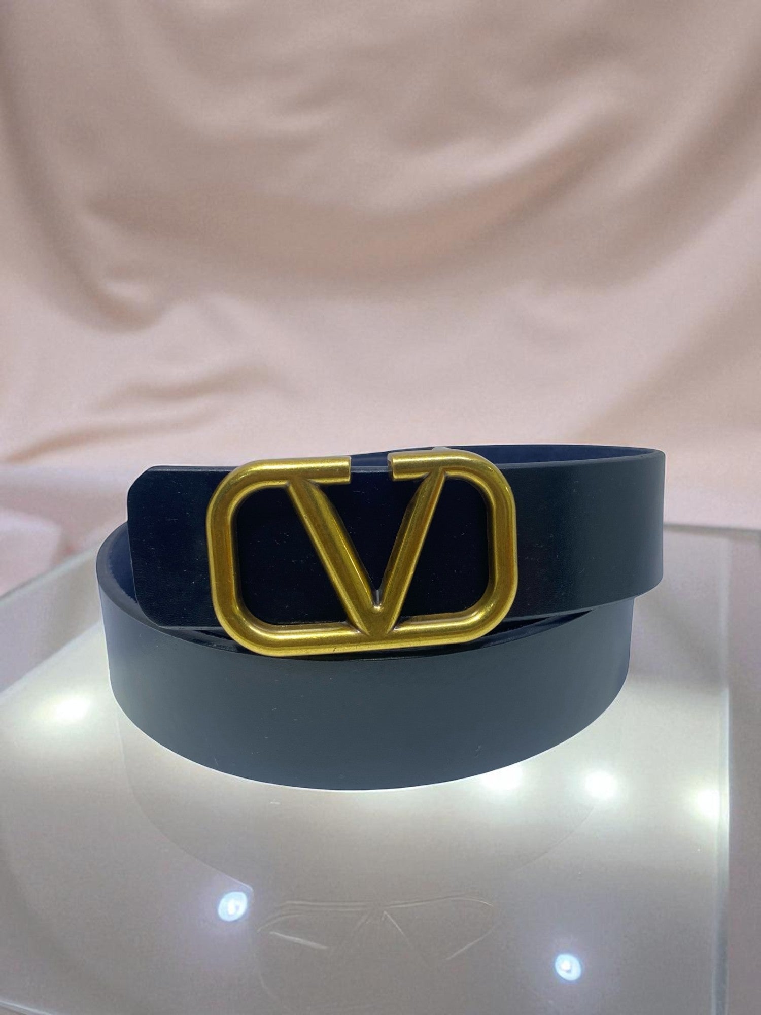 VlntinoGrvani Business Style Belt with Polished Metal Buckle
